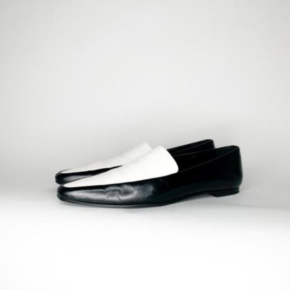 THE ROW LEATHER MINIMAL LOAFER SZ 37 - Picture 2 of 4